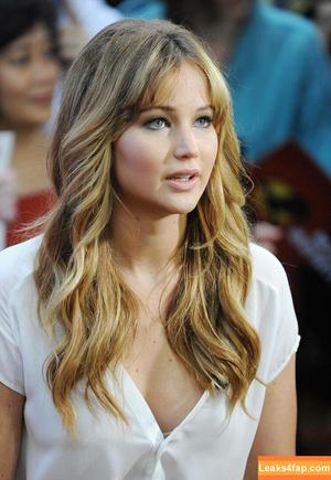Jennifer Lawrence photo #1140