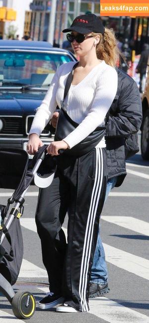 Jennifer Lawrence photo #1194