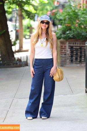 Jennifer Lawrence photo #1368