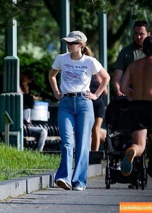 Jennifer Lawrence photo #1518