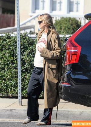 Jennifer Lawrence photo #1892