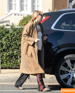 Jennifer Lawrence photo #1895