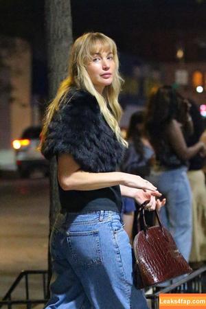 Jennifer Lawrence photo #2216