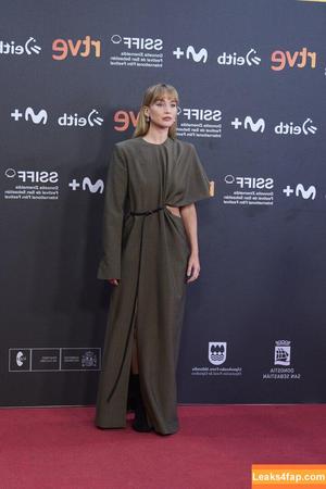 Jennifer Lawrence photo #2222