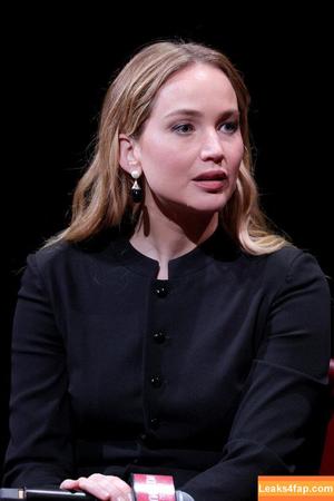 Jennifer Lawrence photo #2300