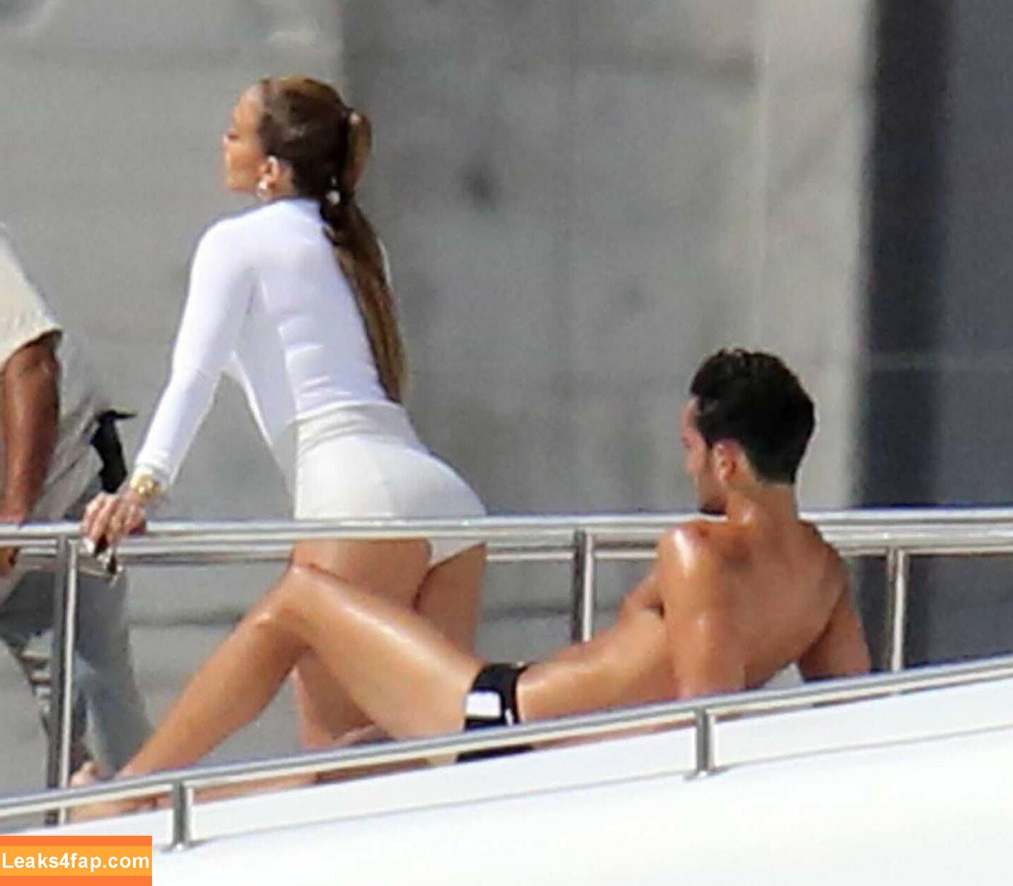 Jennifer Lopez / _jeenni2 / https: / jennifer_jlo / jlo слитое фото фото #0132