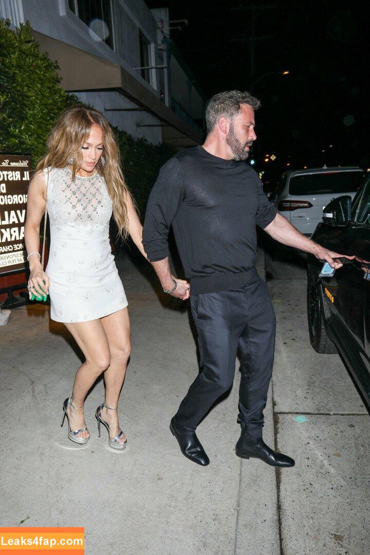 Jennifer Lopez / _jeenni2 / https: / jennifer_jlo / jlo слитое фото фото #0843