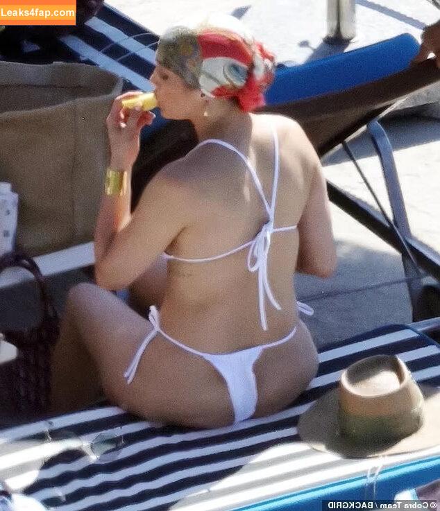 Jennifer Lopez / _jeenni2 / https: / jennifer_jlo / jlo слитое фото фото #0941