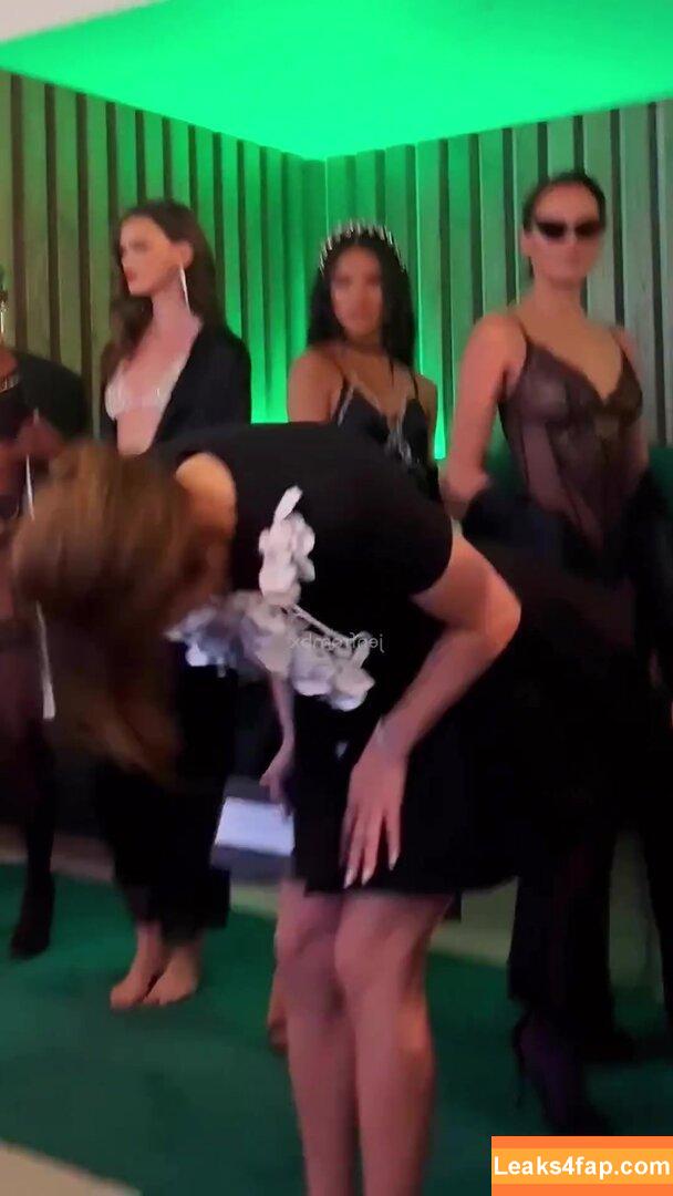 Jennifer Lopez / _jeenni2 / https: / jennifer_jlo / jlo слитое фото фото #1071