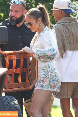 Jennifer Lopez photo #2935
