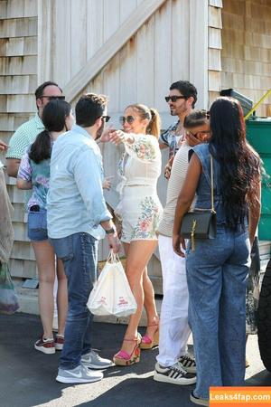 Jennifer Lopez photo #3004