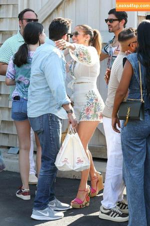 Jennifer Lopez photo #3009