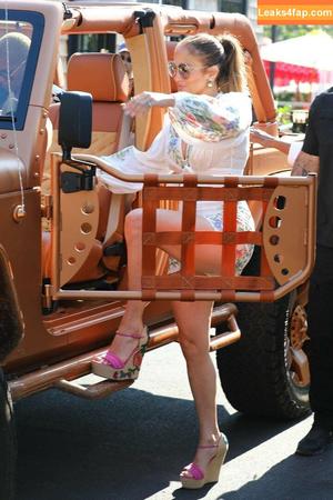 Jennifer Lopez photo #3037