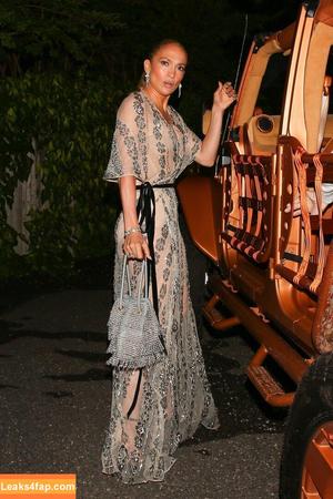 Jennifer Lopez photo #3060