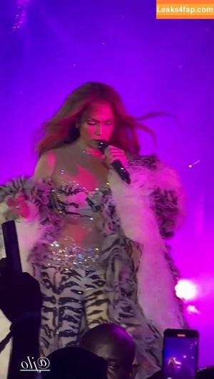 Jennifer Lopez photo #3275