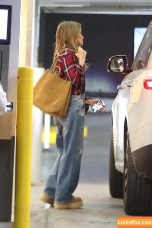 Jennifer Lopez photo #3655
