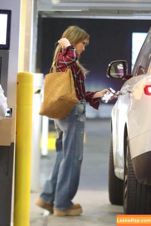 Jennifer Lopez photo #3658