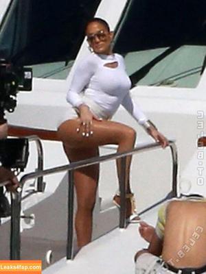Jennifer Lopez photo #4368