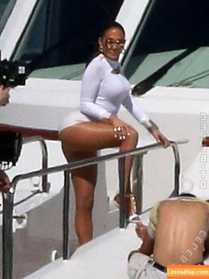 Jennifer Lopez photo #4369
