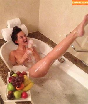 Jennifer Metcalfe photo #0010