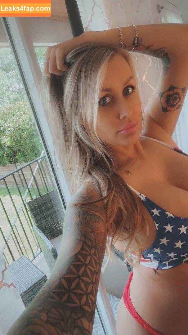 jenniferbarton / jennbartontwin leaked photo photo #0040