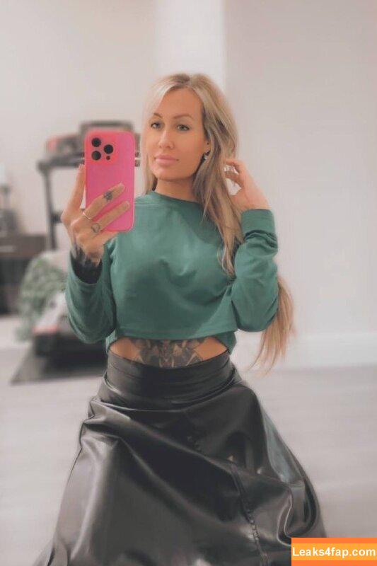 jenniferbarton / jennbartontwin leaked photo photo #0057