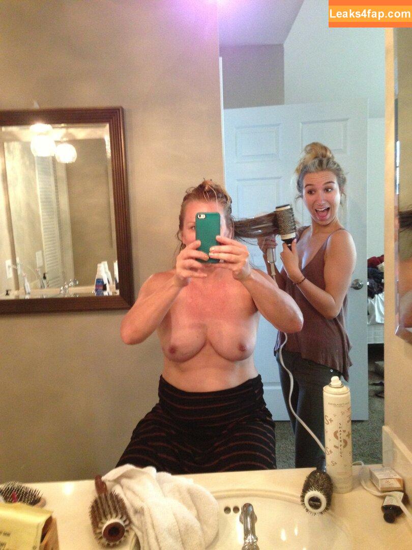 Jenny Mccarthy / JennyMcCarthy leaked photo photo #0247