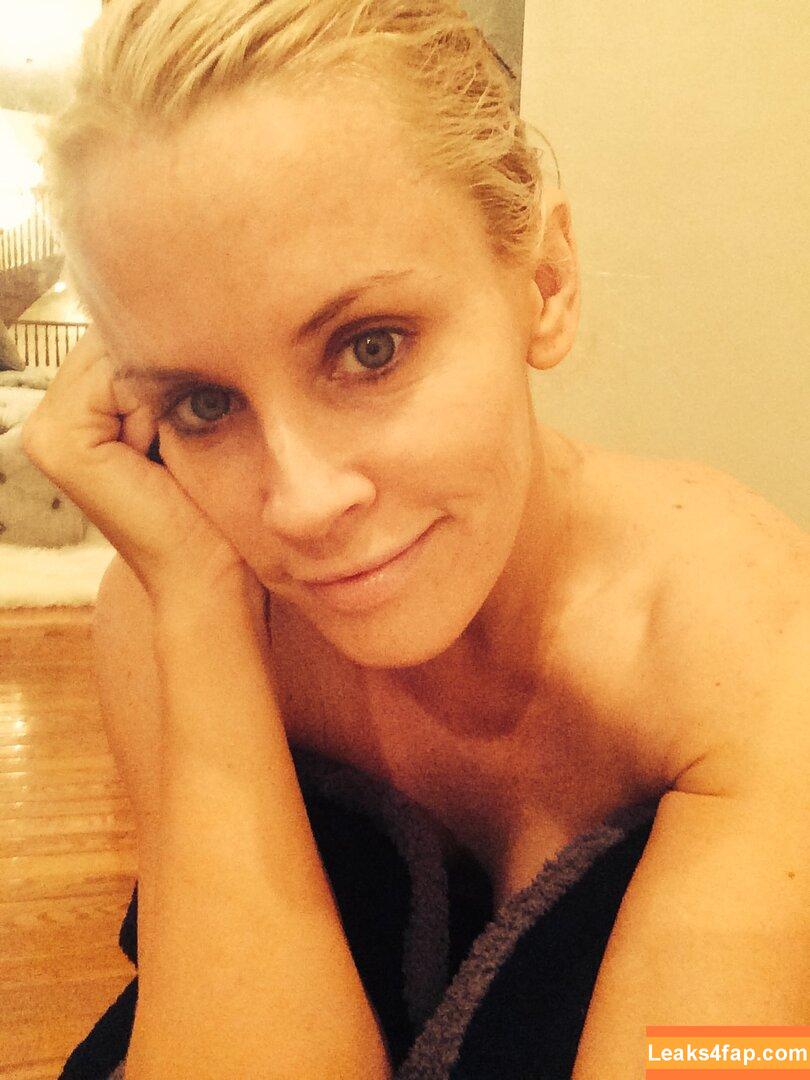 Jenny Mccarthy / JennyMcCarthy leaked photo photo #0257