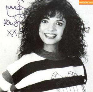 Jenny Powell photo #0060