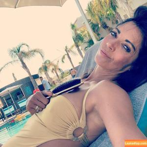 Jenny Powell photo #0066
