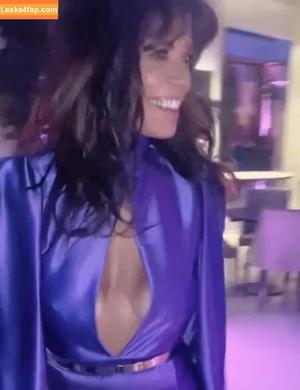 Jenny Powell photo #0189