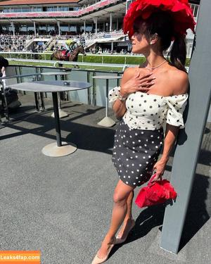 Jenny Powell photo #0241