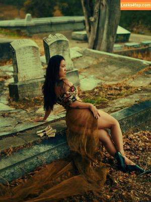 Jenny Zhang photo #0009