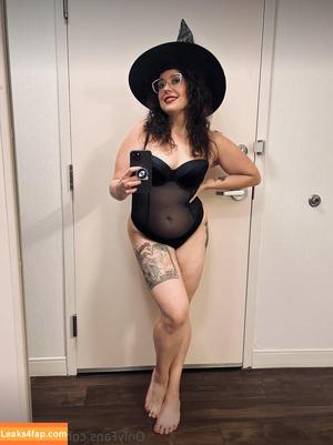 Jenny Zigrino photo #0026