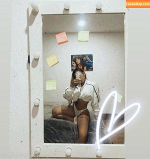 jennybangs photo #0113