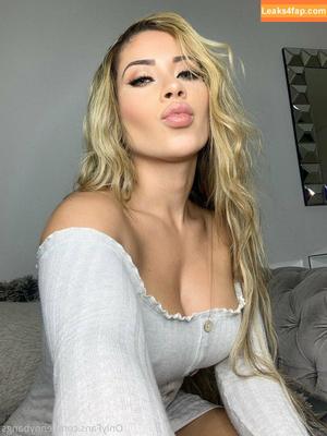 jennybangs photo #0297