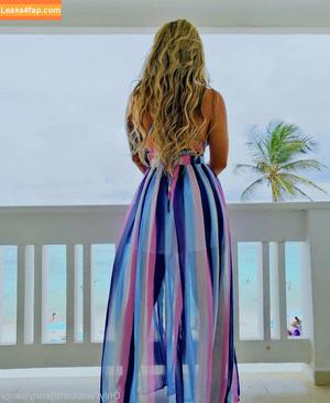 jennybangs photo #0495