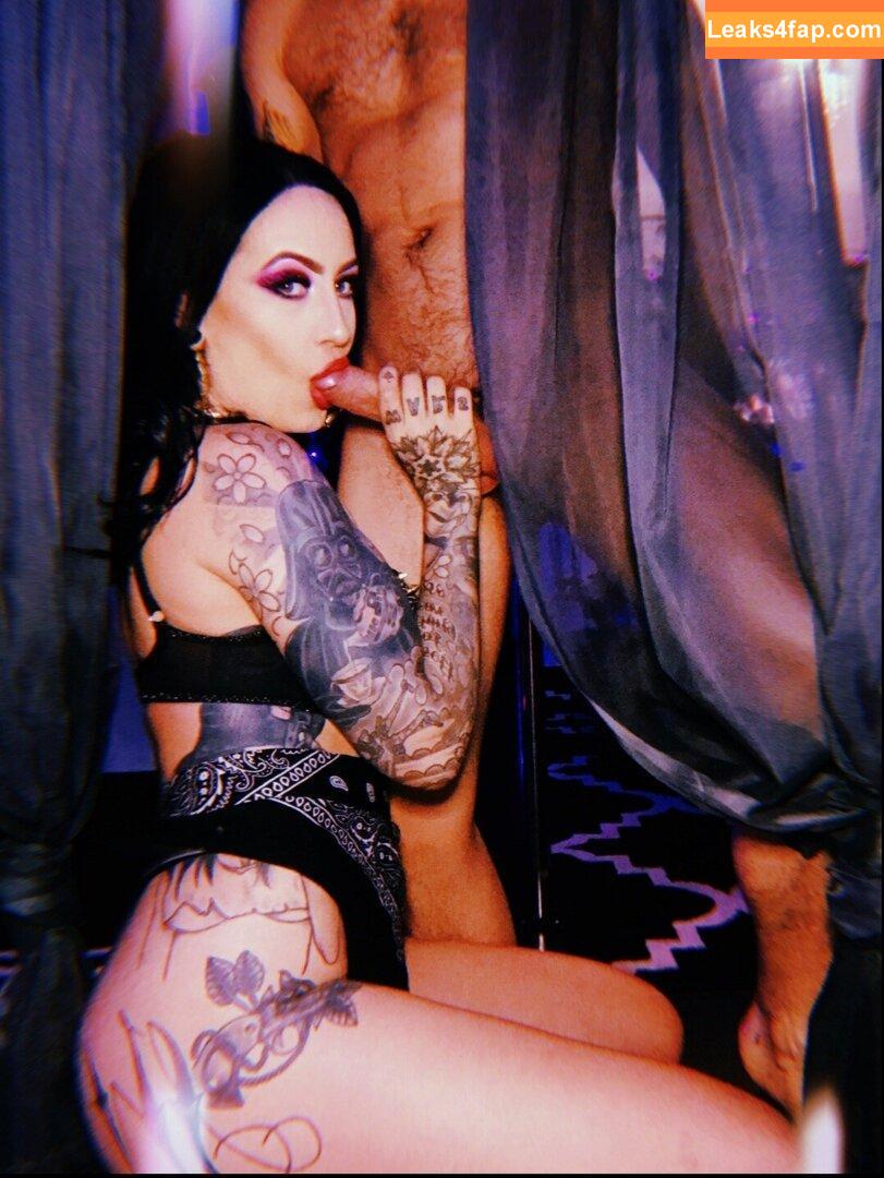 Jennyrocks / jenmillerrocks / jennyrocks Onlyfans / rocknroll_jenny leaked photo photo #0059