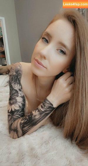 Jennysroom photo #0026