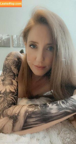 Jennysroom photo #0056