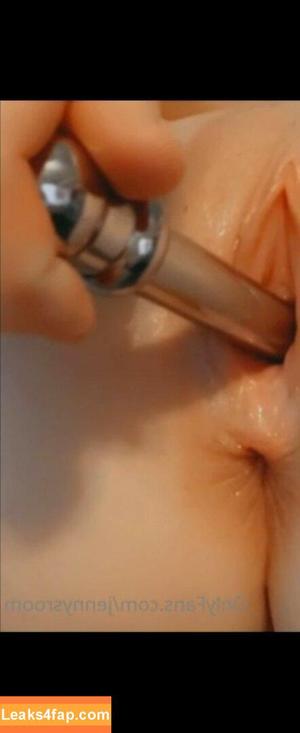 Jennysroom photo #0114