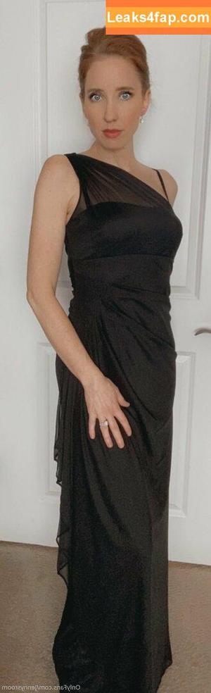 Jennysroom photo #0149