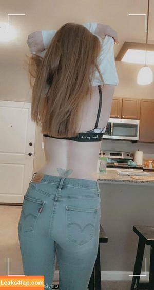 Jennysroom photo #0284