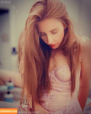 Jennysroom photo #1178