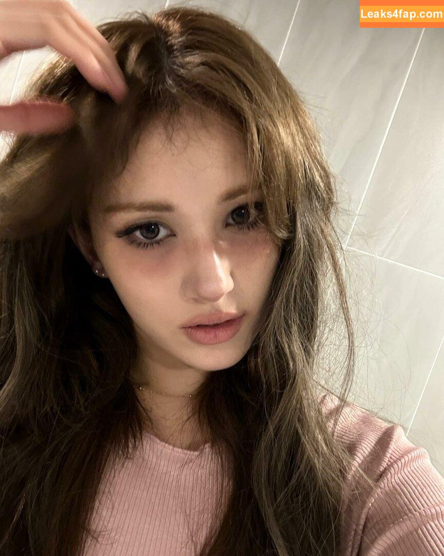 Jeon Somi / ENNIK SOMI / somsomi0309 leaked photo photo #0183