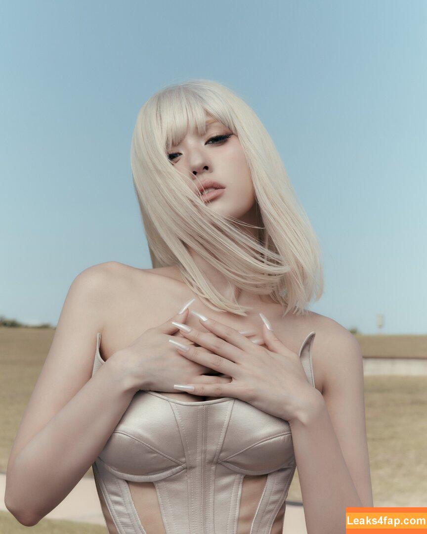 Jeon Somi / ENNIK SOMI / somsomi0309 leaked photo photo #0267