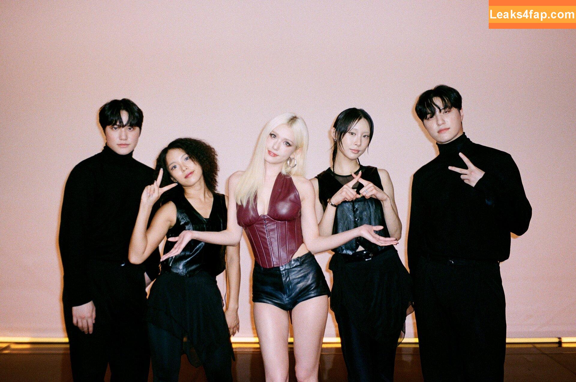 Jeon Somi / ENNIK SOMI / somsomi0309 leaked photo photo #0292