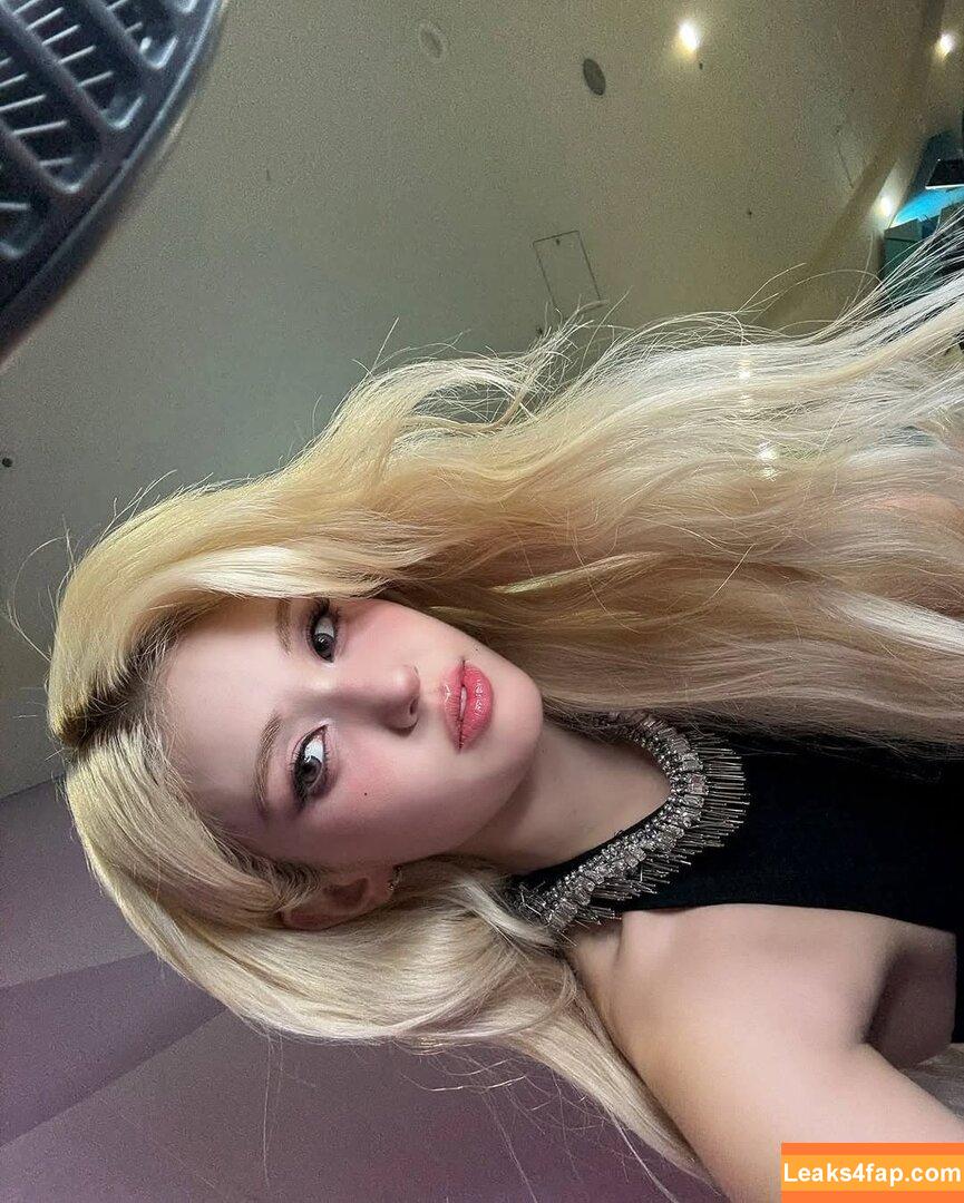 Jeon Somi / ENNIK SOMI / somsomi0309 leaked photo photo #0303