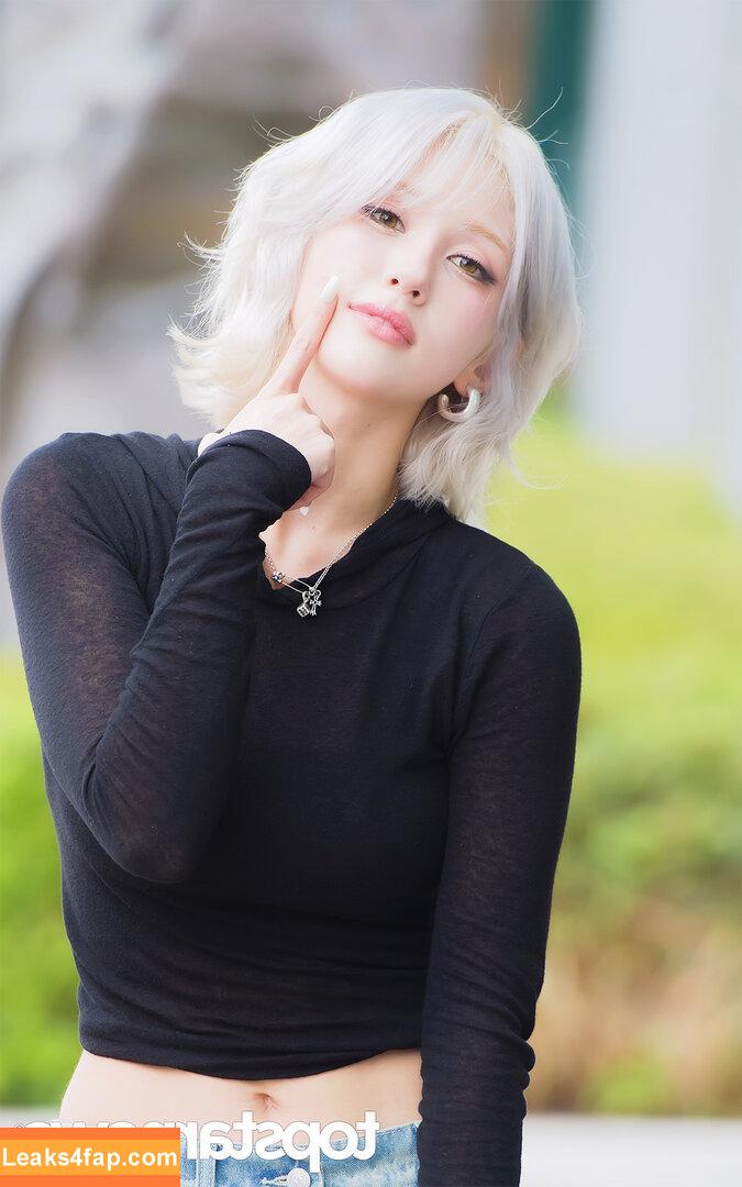 Jeon Somi / ENNIK SOMI / somsomi0309 leaked photo photo #0344