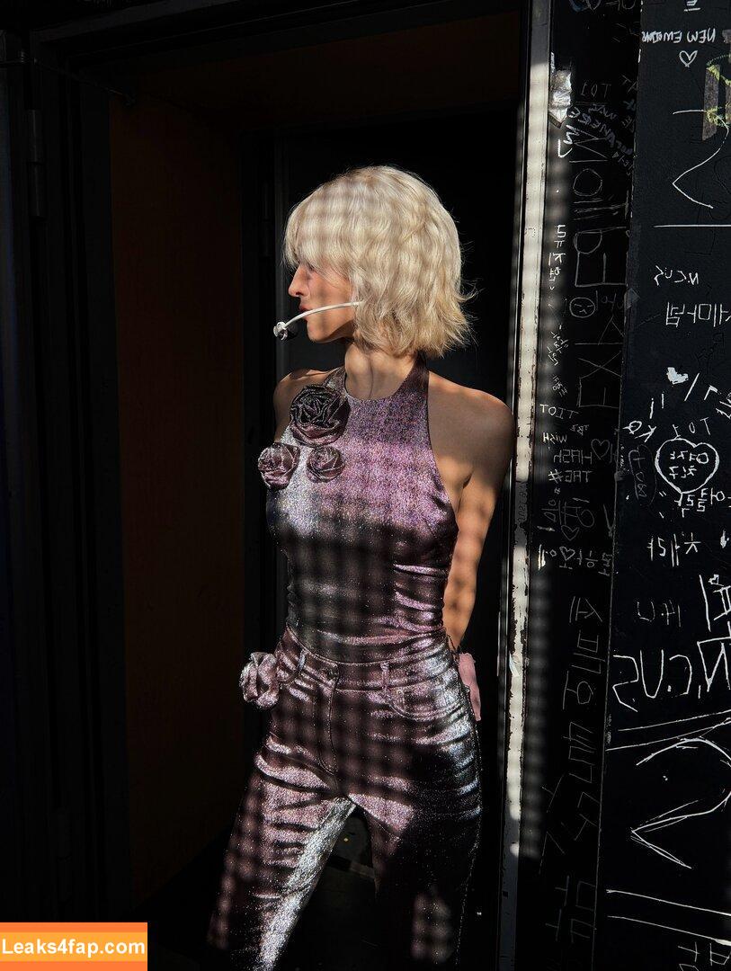 Jeon Somi / ENNIK SOMI / somsomi0309 leaked photo photo #0373